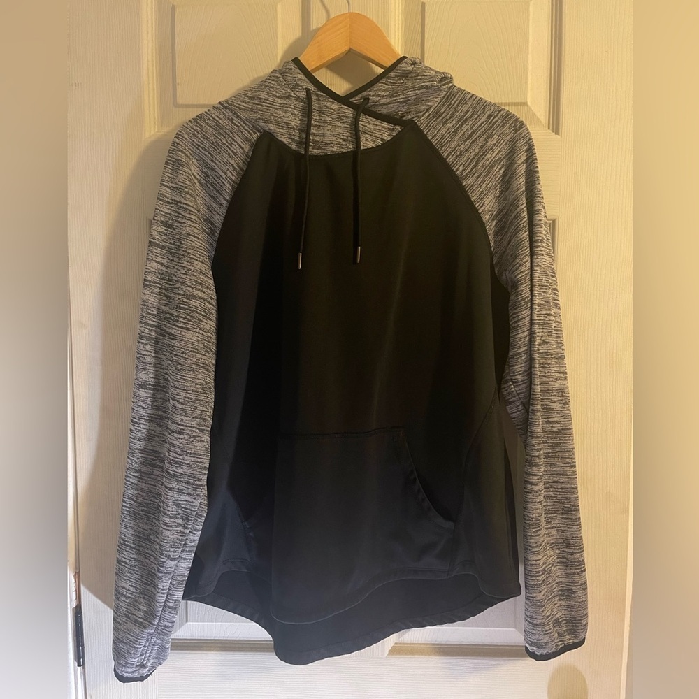 Athletic Works Hoodie with Thumb Holes​​​​​​​